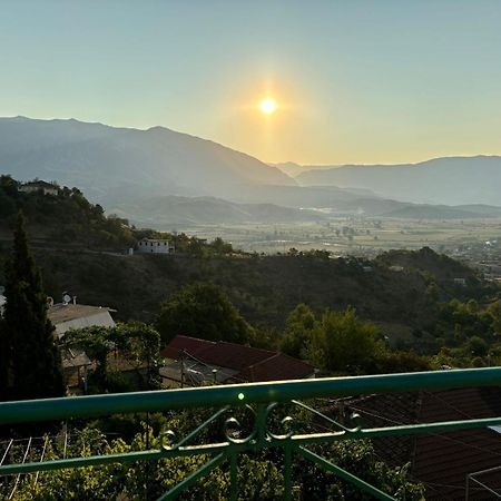 Relax Camping Gjirokastër Esterno foto