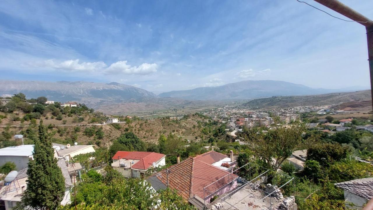 Relax Camping Gjirokastër Esterno foto
